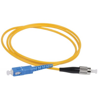 Патч-корд оптический коммутационный переходной для одномодового кабеля (SM); 9/125 (OS2); SC/UPC-FC/UPC (Simplex) (дл.15м) ITK FPC09-SCU-FCU-C1L-15M